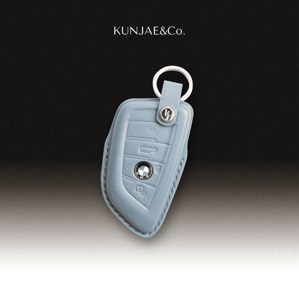 KUNJAE&Co. เคสกุญแจรถยนต์ BMW หนังซาฟเฟียโน Italian Saffiano Leather: Prada made (Handmade จัดส่งใน 7-10 วัน)