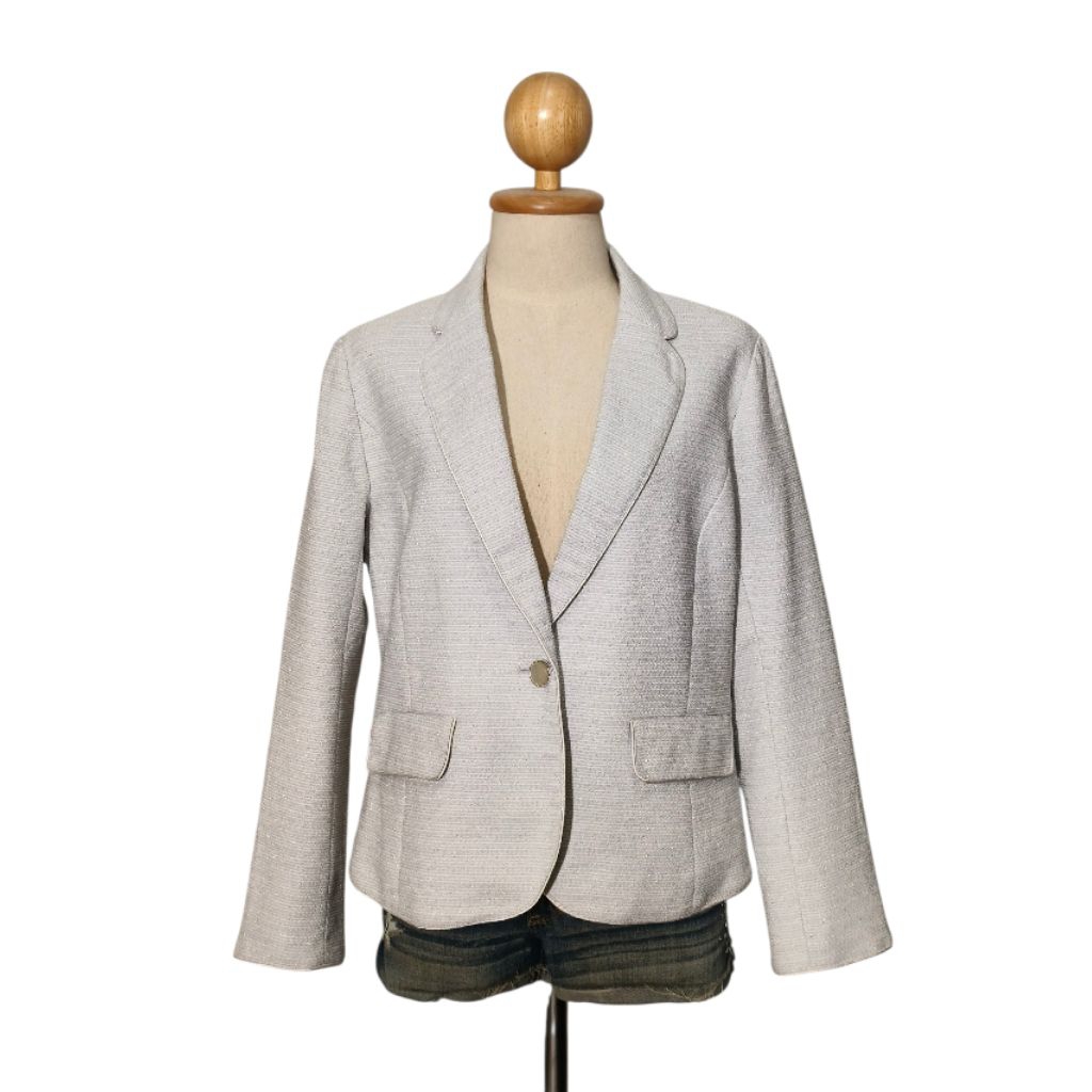 เสื้อสูทผู้หญิง มือสอง
Brand : SHOO•LA•RUE

