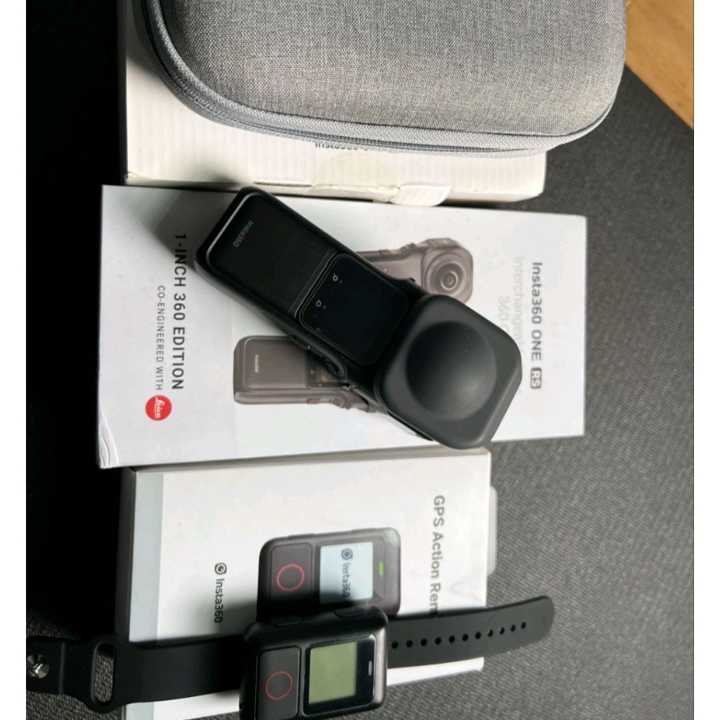 Insta360 ONE RS Action Camera พร้อม GPS Remote และเคส