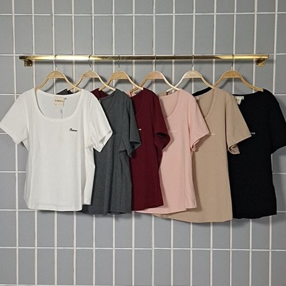 FAMOUS เสื้อคอยูกุ้นคอปัก #FMBL-G1T035