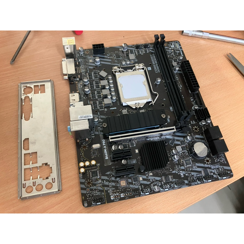 เมนบอร์ด MSI B460M-A PRO LGA1200 Gen10 DDR4 รองรับ M.2 มือสอง สภาพดี มีฝาหลัง