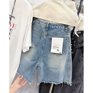 📍พร้อมส่ง📍10832🇰🇷FSY🇰🇷 Boyish blue denim shorts • กางเกงขาสั้นทรงบอยอิสผ้ายีนส์สีอ่อนทรงกระบอก ปลายขาตัดดิบ
