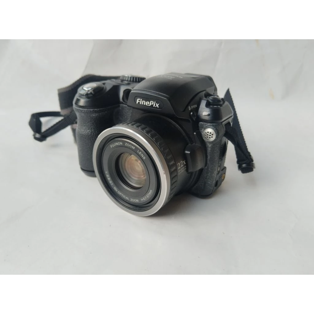 กล้อง Fujifilm S5000