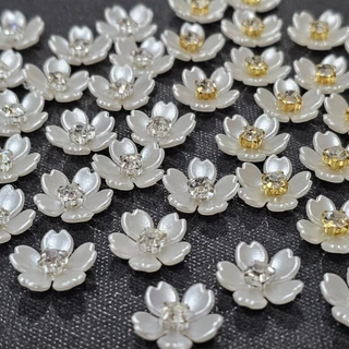 DP23 ดอกไม้ประดับเพชร ขนาด 15 มิล จำนวน 50 ชิ้น