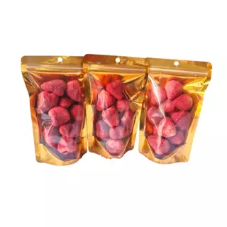 Hot Deal !! สตรอว์เบอร์รี่ ฟรีซดราย (ลูกเล็ก) 1แถม2 กรอบ อร่อย เคี้ยวเพลิน (ปริมาณถุงละ 30กรัม)