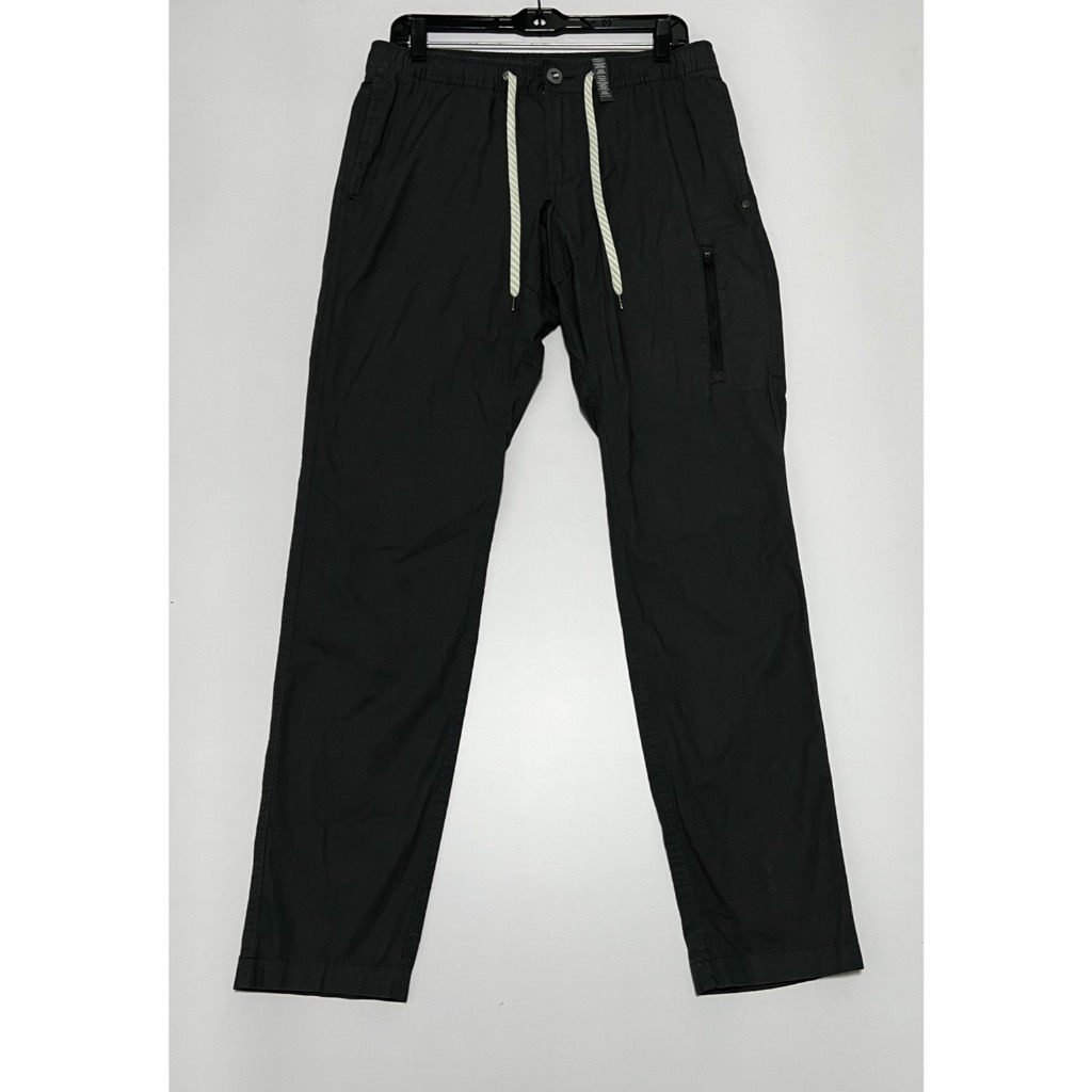 กางเกง Vuori รุ่น Ripstop Size M เอว 32 นิ้ว ผ้า Organic ผ้ายืด สีดำชาโคล ของแท้ มือสอง