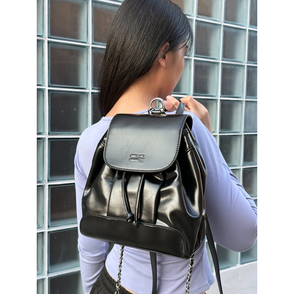 CryingCenter  กระเป๋าเป้สะพายหลังหนังนิ่มม น่ารักกก Barbie Chain Bag – โปรปัง