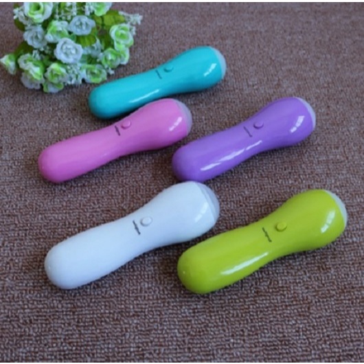 เครื่องนวดเท้า ที่นวดคอบ่าไหล่ หลัง แบบพกพา ( สีเขียว ) ใช้งานง่ายสะดวกสบาย ใส่ถ่าน AA
