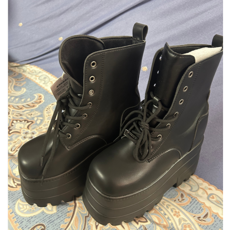 สำหรับผู้ชายทั่วไป cos รองเท้าเพิ่มความสูงสำหรับคนตัวเตี้ย รองเท้าบู๊ตมาร์ตินพื้นหนา Comic Con Yabi รองเท้าบู๊ตสั้นผู้ห