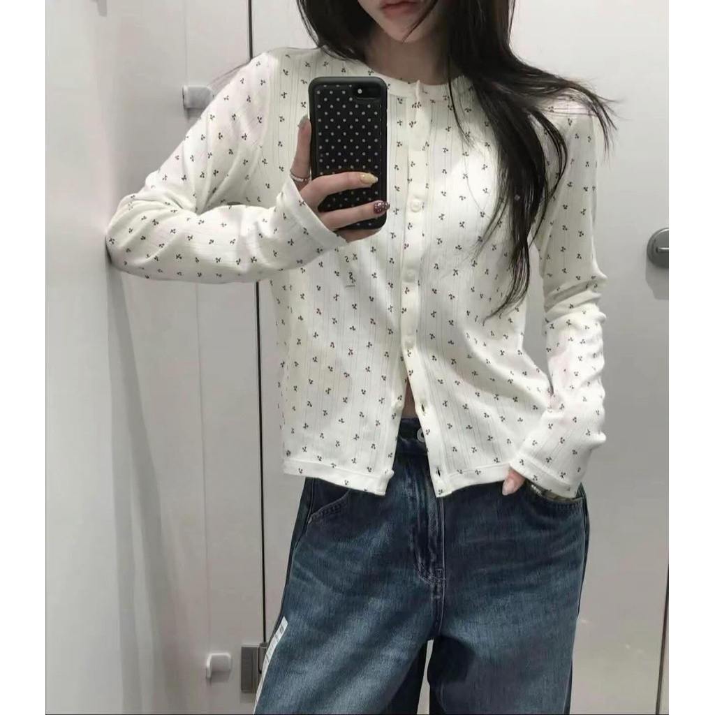 ส่งด่วน!!พร้อมส่ง🔥แท้ 100%🍒เสื้อ Cardigan ลายเชอรี่ Uniqlo ของแท้🇯🇵จากญี่ปุ่น
