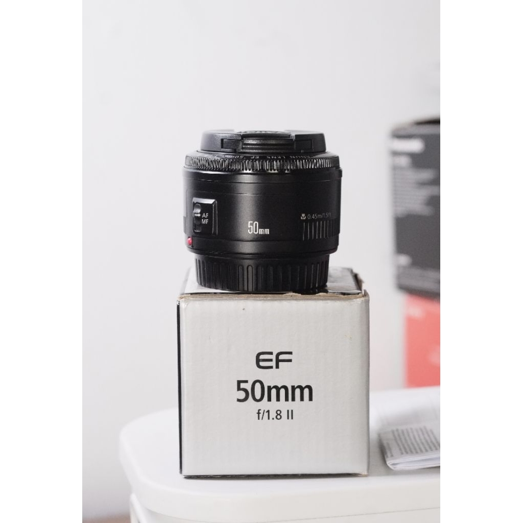 Canon EF 50mm f/1.8 II