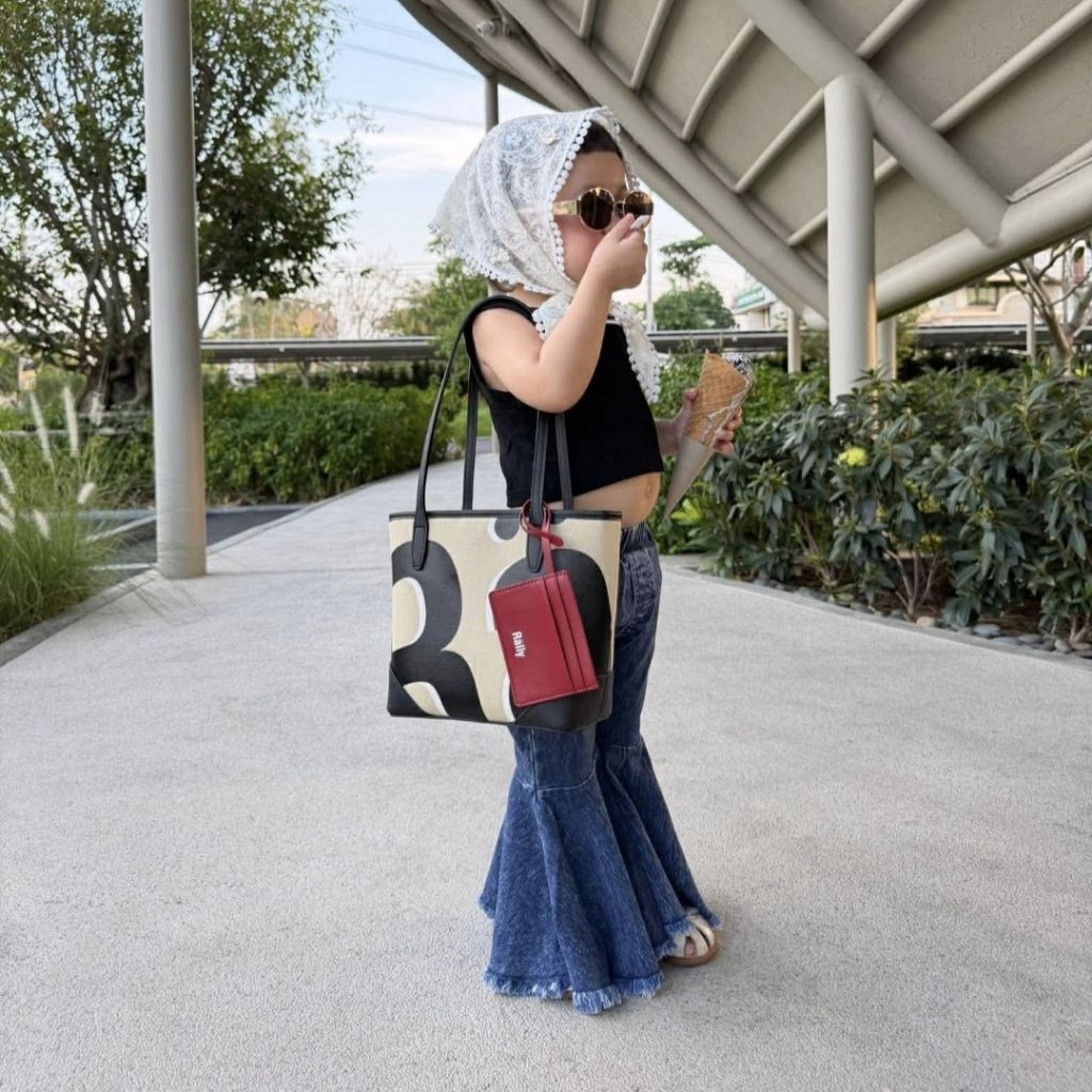 Rally Mini City Tote : The Classic Returns Signature Canvas)
