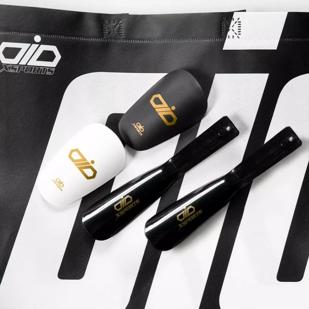 ชุดเซ็ตปีใหม่ OIO x SPORTS กระเป๋า 1 ใบ+สนับแข้ง 1 คู่ (คละสี) +ช้อนรองเท้า 2 ชิ้น เหมาะสำหรับการออกกำลังกายและกิจกรรม
