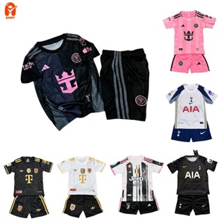 ชุดฟุตบอลเด็ก ชุดกีฬาเด็ก ชุดสโมสรทีมดัง เสื้อพร้อมกางเกง ให…
