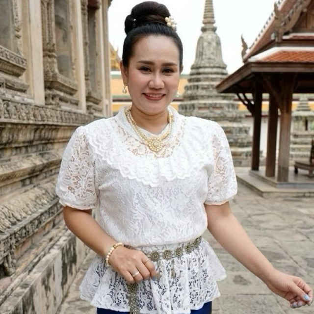 เสื้อลูกไม้ไทยประยุกต์ร5แขนตุ๊กตาใส่งานบุญ