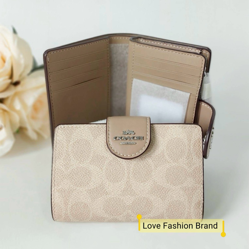✨ผ่อน0%-แท้100%✨ กระเป๋าสตางค์กระดุม CW786 👛 MEDIUM CORNER ZIP WALLET