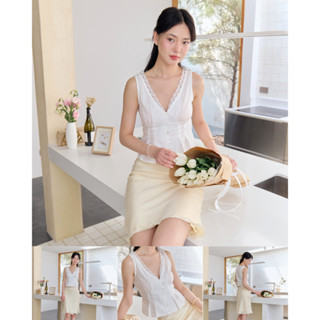 Riley.apparels - Camille Vest 9160