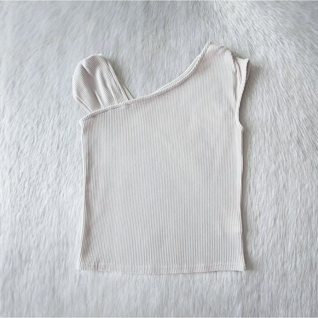 เสื้อ grl size m ผ้าร่อง