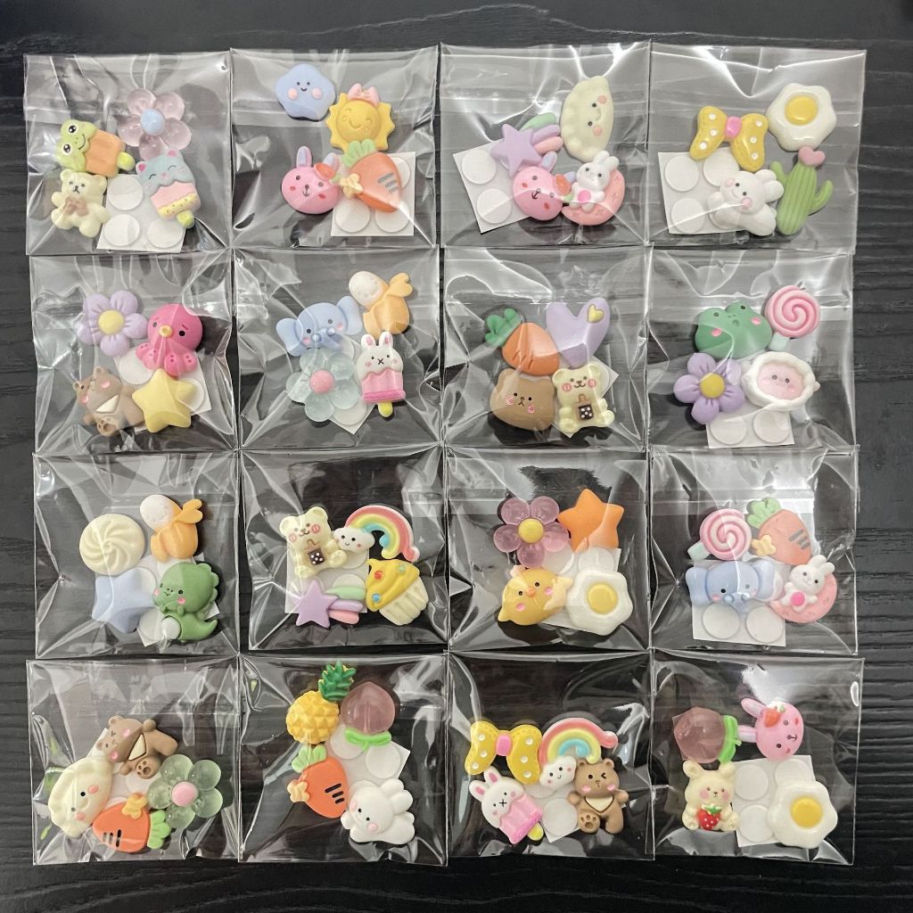 🎁ของแถม🎁 สติ๊กเกอร์ 3D ลายน่ารัก เรซิ่น ติดแก้วน้ำ/เคสมือถือ DIY ตกแต่งการ์ตูน (1 แพ็ค 4 ชิ้น)