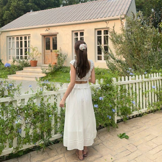 𝐉𝐢𝐝𝐚 𝐬𝐞𝐭 ชุดเซตเสื้อครอปสาลูสายเดี่ยว + กระโปรงผ้าลินินรุ่นนี้ใส่สบายมากด้วยเนื้อผ้าสาลูที่นุ่มใส่สบายเหมาะกับอากาศร้อนๆ