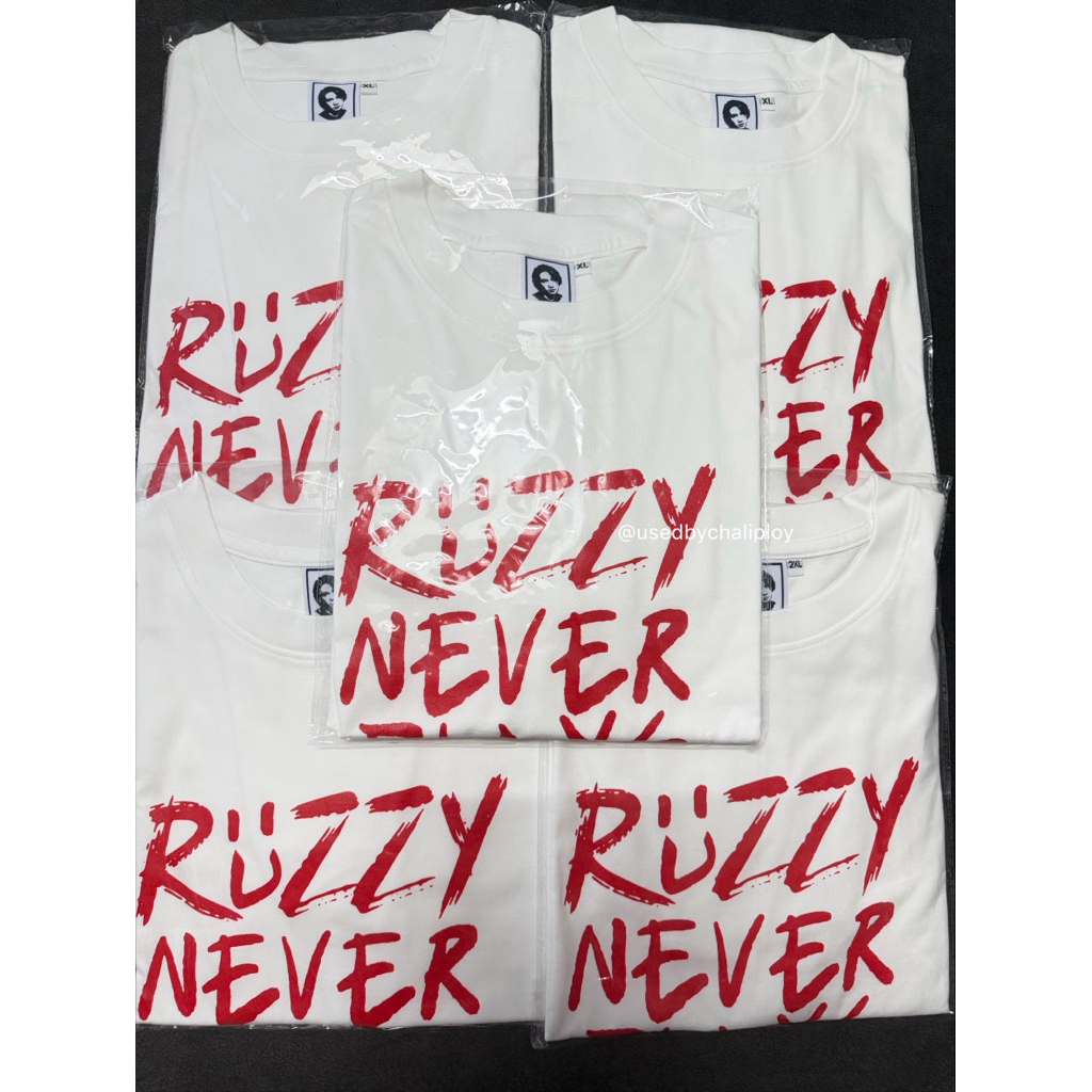 พร้อมส่ง🔥 เสื้อพี่รัฐแทททูคัลเลอร์รุ่น Ruzzy never plays wrong! (Ruzzy Tattoo Colour T-shirt)