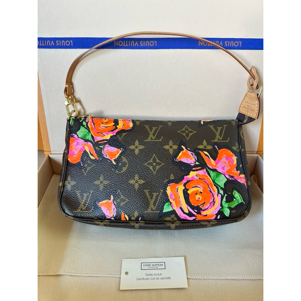 lv pochette limited rose ปี 2008