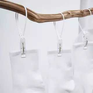 Goody Home ไม้หนีบผ้าพลาสติก ทีหนีบผ้า ทนทานไม่แตกง่าย จำหน่ายเป็นแพ็ค