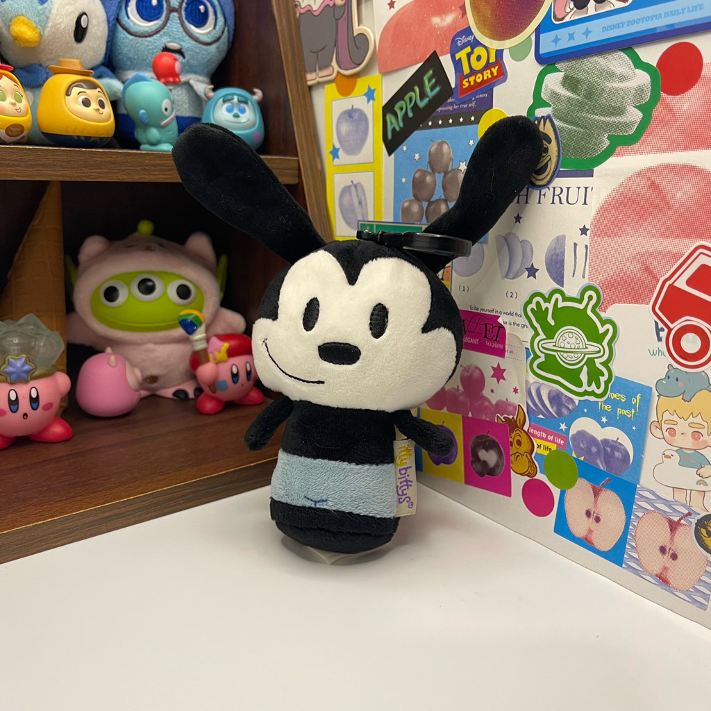 พร้อมส่ง พวงกุญแจ ตุ๊กตา Hallmark Itty Bittys Disney Oswald the Lucky Rabbit มือสอง สภาพดี
