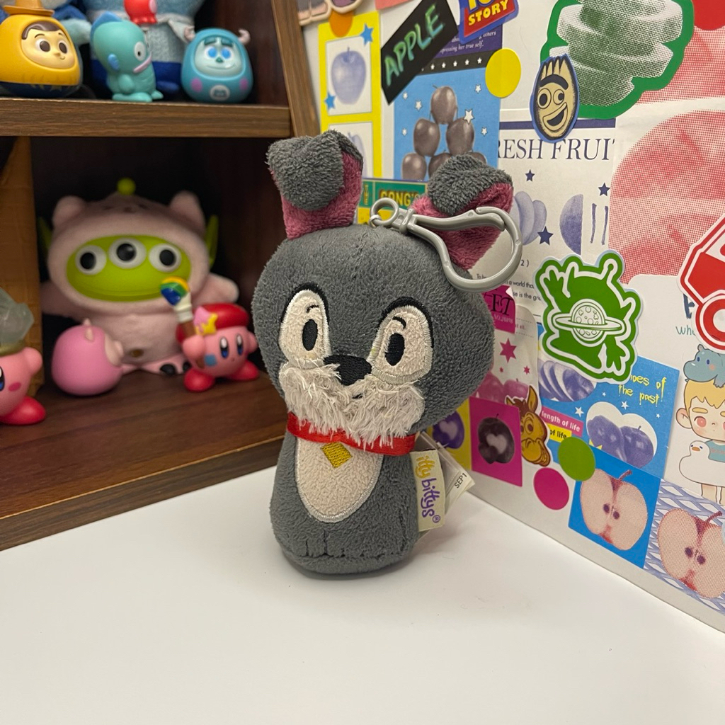 พร้อมส่ง พวงกุญแจ ตุ๊กตา Hallmark Itty Bittys Tramp from Disney's Lady and the Tramp