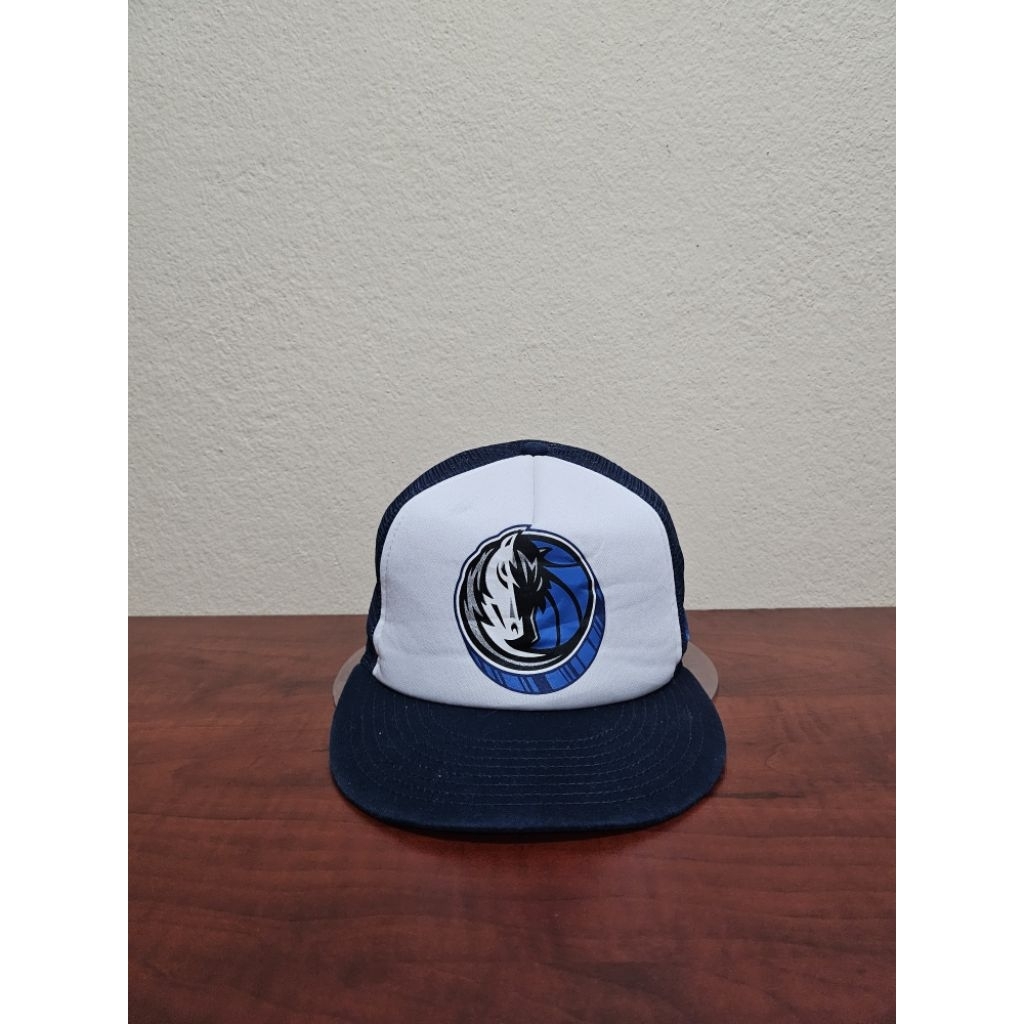 หมวกแก๊ปมือสอง แบรนด์ New Era X Dallas Mavericks (ดัลลัส แมฟเวอริกส์)