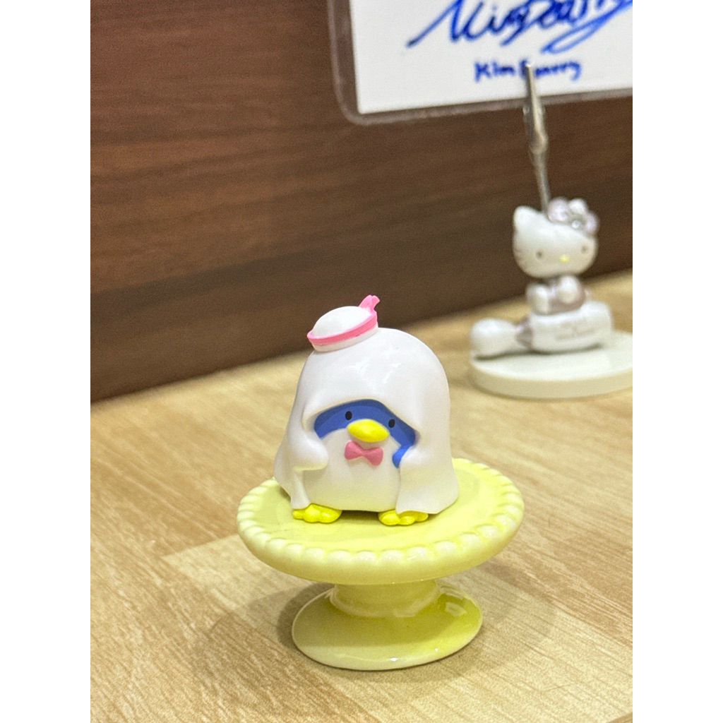 Twinchees Sanrio Playing Ghost Series Figure Tuxedosam