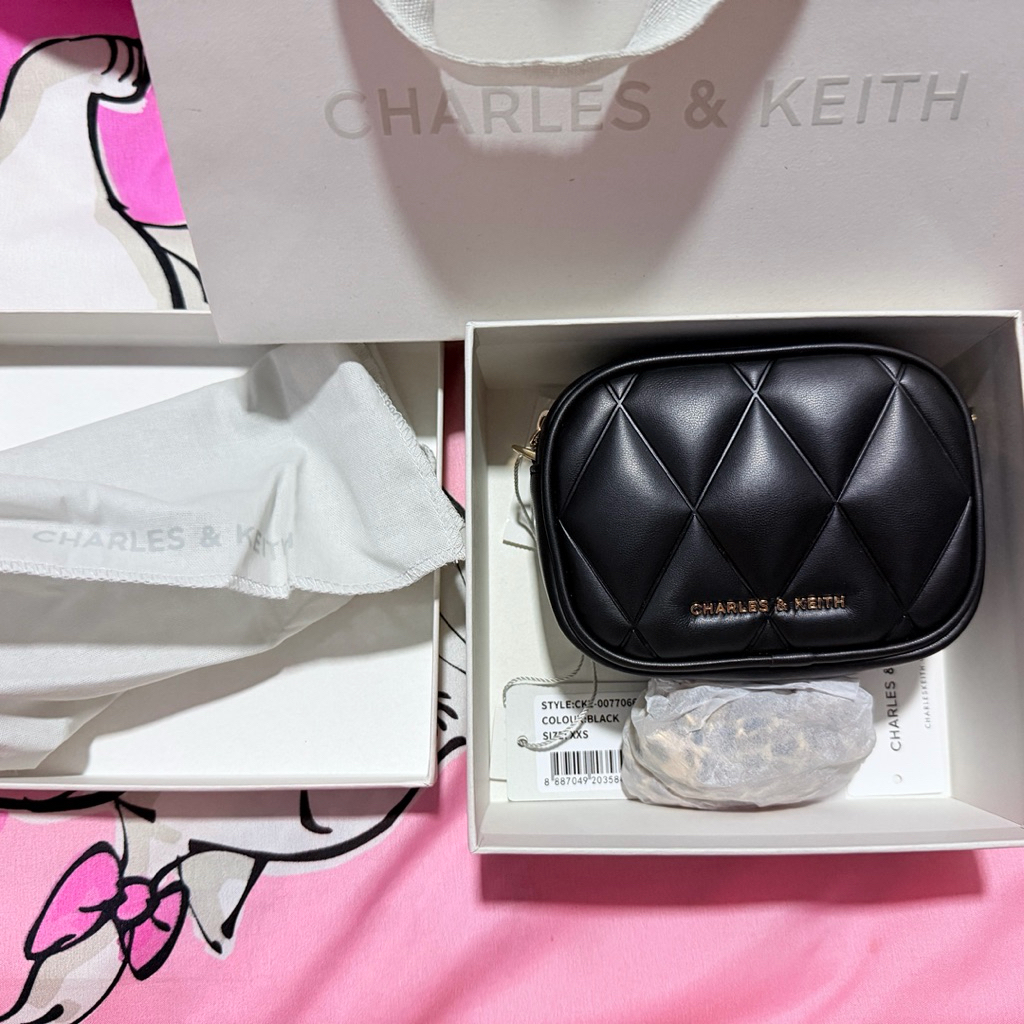 CHARLES & KEITH รุ่น Arwen Quilted Mini Bag