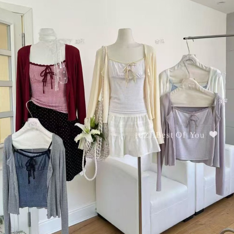 KN.Clothes ชุดเซ็ตเสื้อคลุม + สายเดี่ยว แต่งโบว์ 2 เลเยอร์ สายปรับได้ ลายสก็อต LT