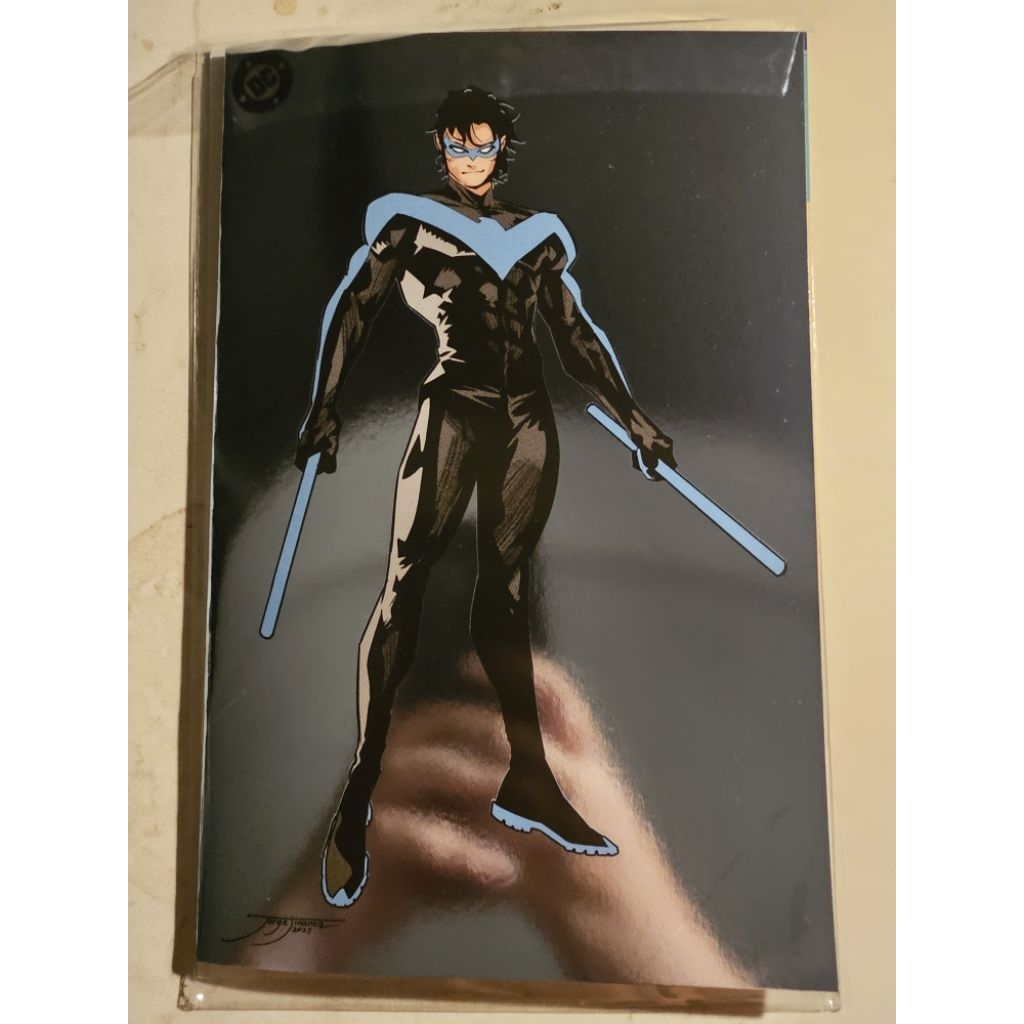 Nightwing #136 – Corner Box Foil Variant