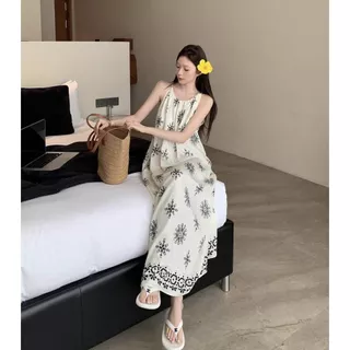 เดรสสายเดี่ยวพิมพ์ลายสไตล์ชาติพันธุ์สำหรับฤดูร้อนปี 2026 ดีไซน์ทรงหลวม ช่วยให้ดูผอมเพรียวและพลิ้วไหว