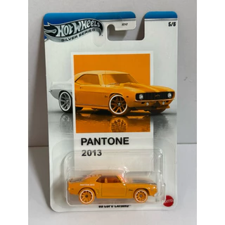 Hot Wheels Silver Series Pantone แพ็ค Japan version ขนาด 1:64 มี 5 แบบให้เลือก