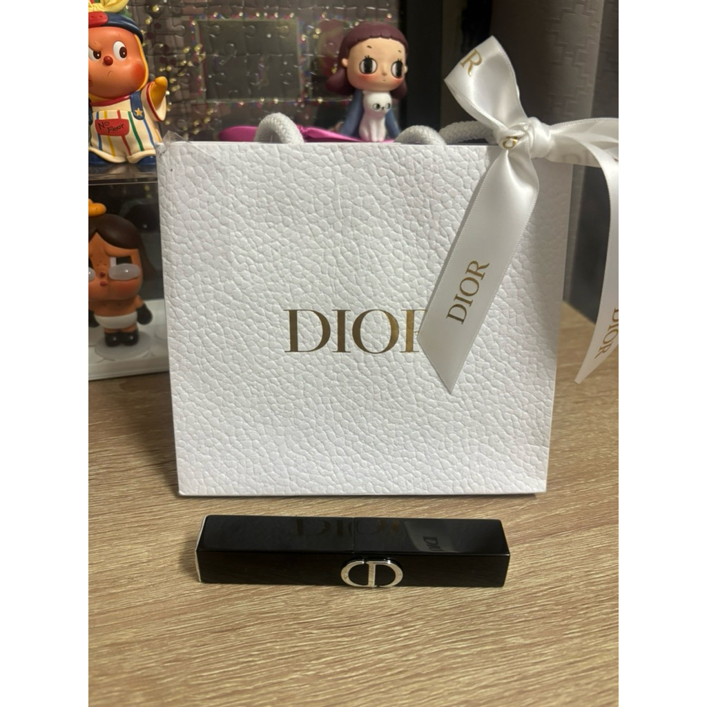 uses ลิป Dior rouge dior on stage 120 iconic rose ลองปาดไป 2ครั้ง พร้อมถุงกระดาษ dior กล่องบุบยับ ไม