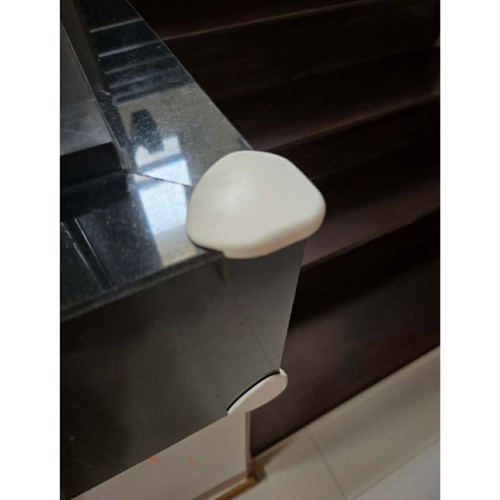 IKEA - UNDVIKA - อุนด์วีก้า - ยางกันกระแทกมุมโต๊ะ - สีขาว 8 ชิ้น - Child Safety Corner Covers