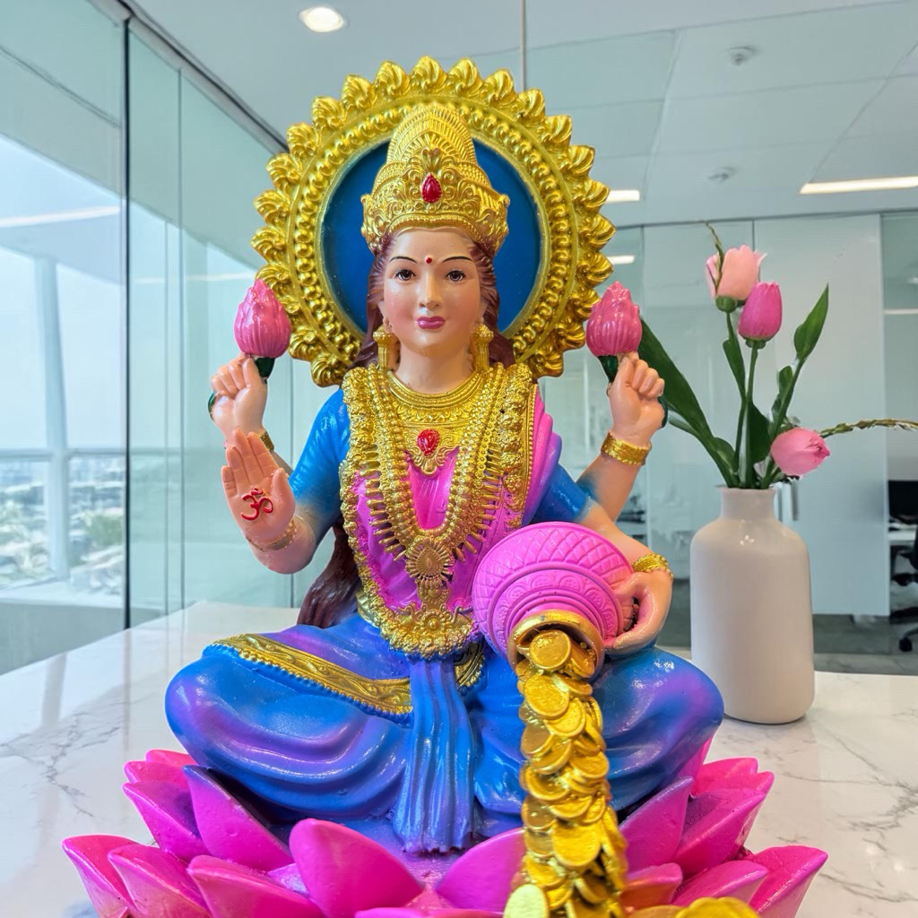 พระแม่ลักษมี(สีเสมือนจริง) ขนาดหน้าตัก 3 นิ้ว 1 รูปที่ 2