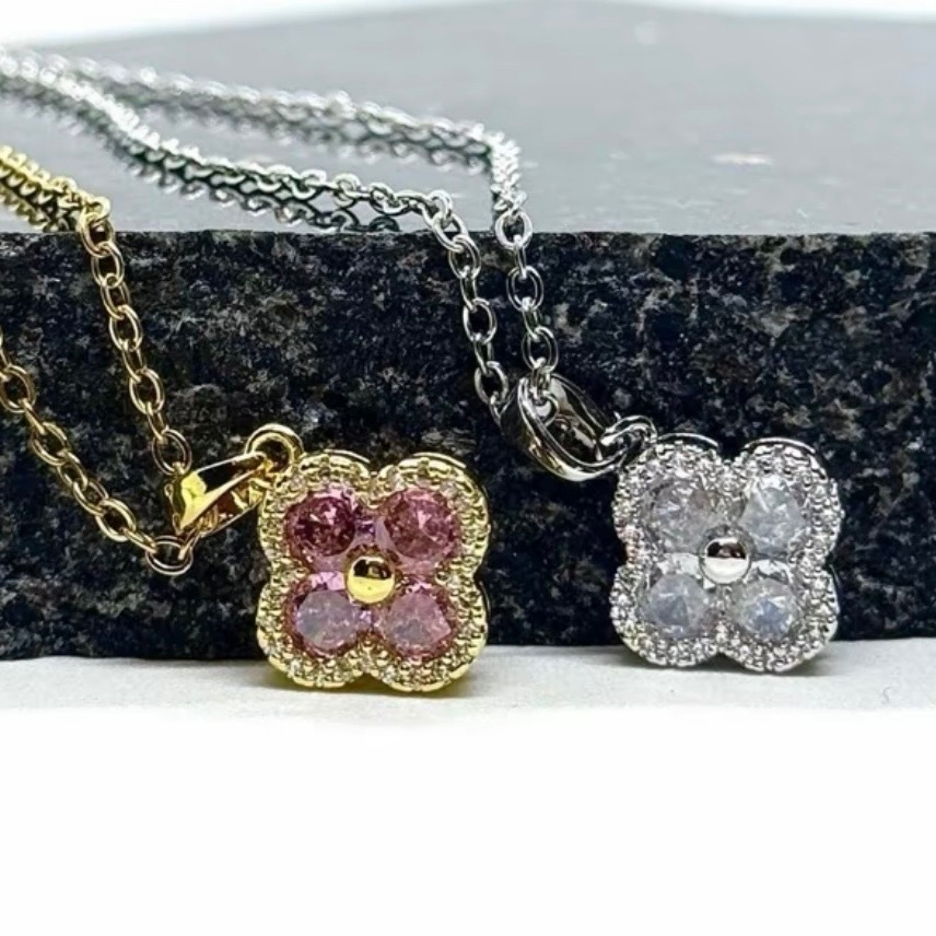 Jewelry Turk - สร้อยคอสแตนเลสจี้ Bouquet Lover ยาว 50 cm.
