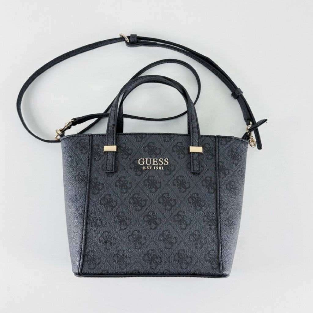 ★GUESS★ 2-Way Shoulder Bag (second hand)