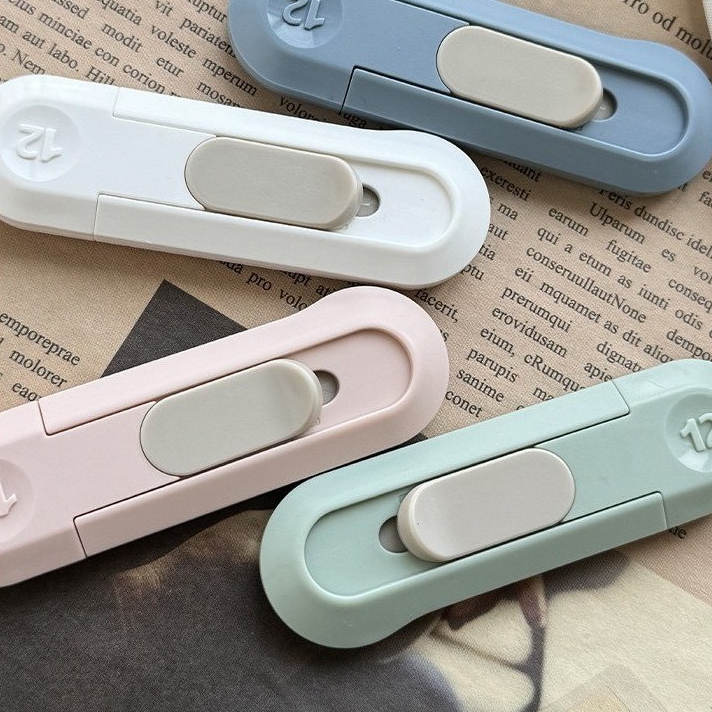 (Kana.haus) คัตเตอร์จิ๋ว แบบพกพา มินิมอล คัตเตอร์แกพกล่อง คัตเตอร์มินิ พร้อมส่งจากไทย