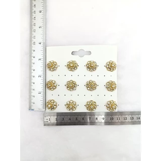 กระดุมชุดไทย 1 แพ็คมี 12 ชิ้น(มีหลายลายให้เลือกเลยค่ะ)