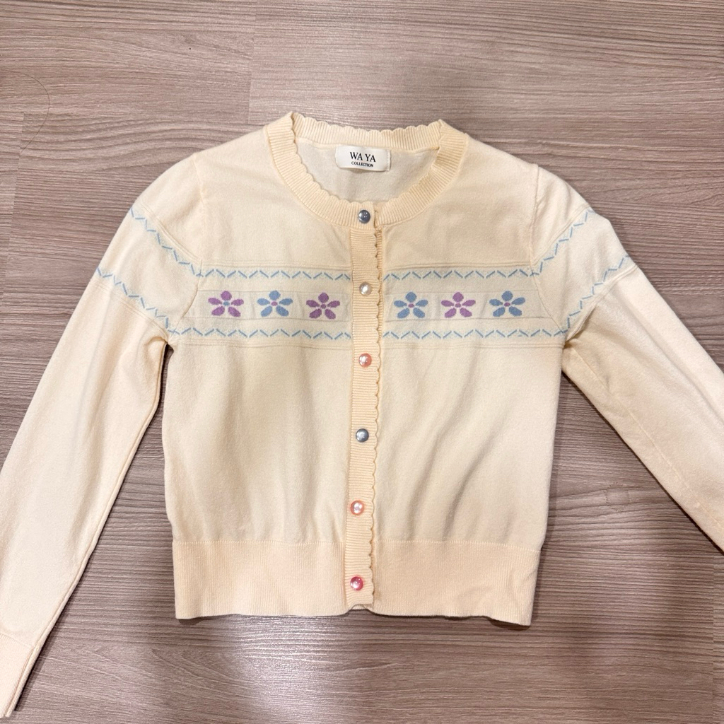 เสื้อคาร์ดิแกน ป้าย WAYA ลายดอกไม้🌸