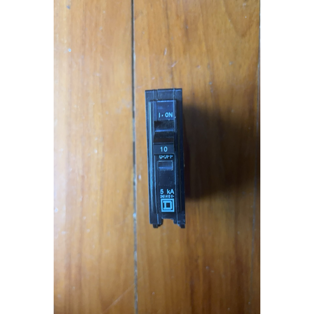 เมนเบรกเกอร์ย่อย 1P 10A QOH 110X “Square D”