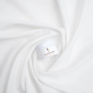 Ratcha Vit C Whitening Cream รัชชา วิตซี ไวท์เทนนิ่ง ครีม