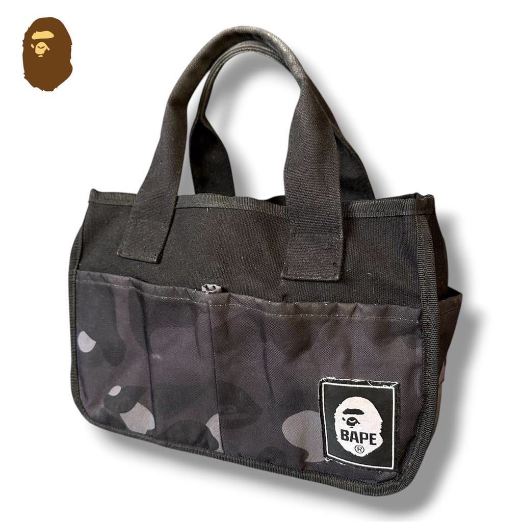 Bape A Bathing Ape กระเป๋าถือ