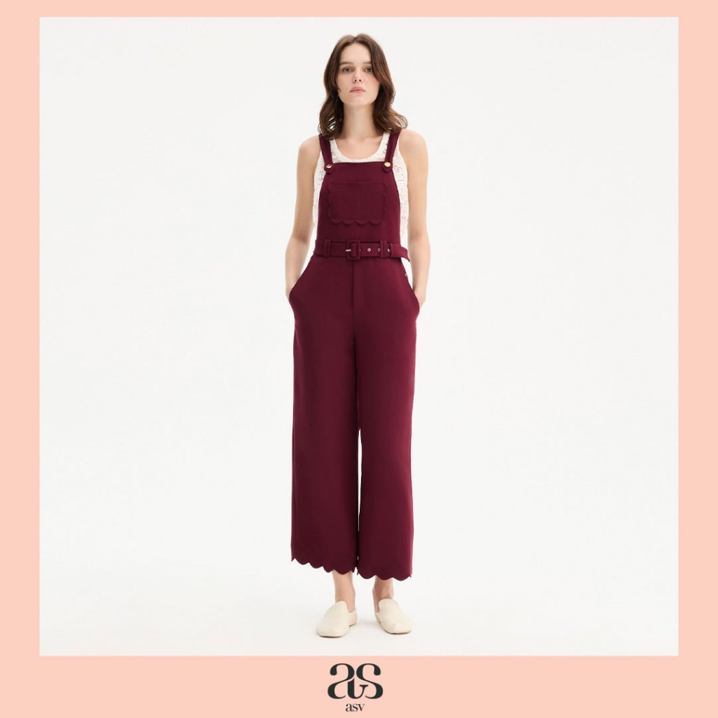 [asv ss26] Rosaline Scallop Jumpsuit ชุดเอี๊ยมขายาว แต่งชาย และกระเป๋า ดีเทล Scallop กระดุม และกระเป๋าข้าง พร้อมเข็มขัด – โปรปัง