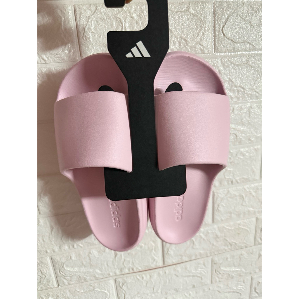 รองเท้าแตะ adidas มือ 1 <size 5 UK> สีชมพู 💗🌷