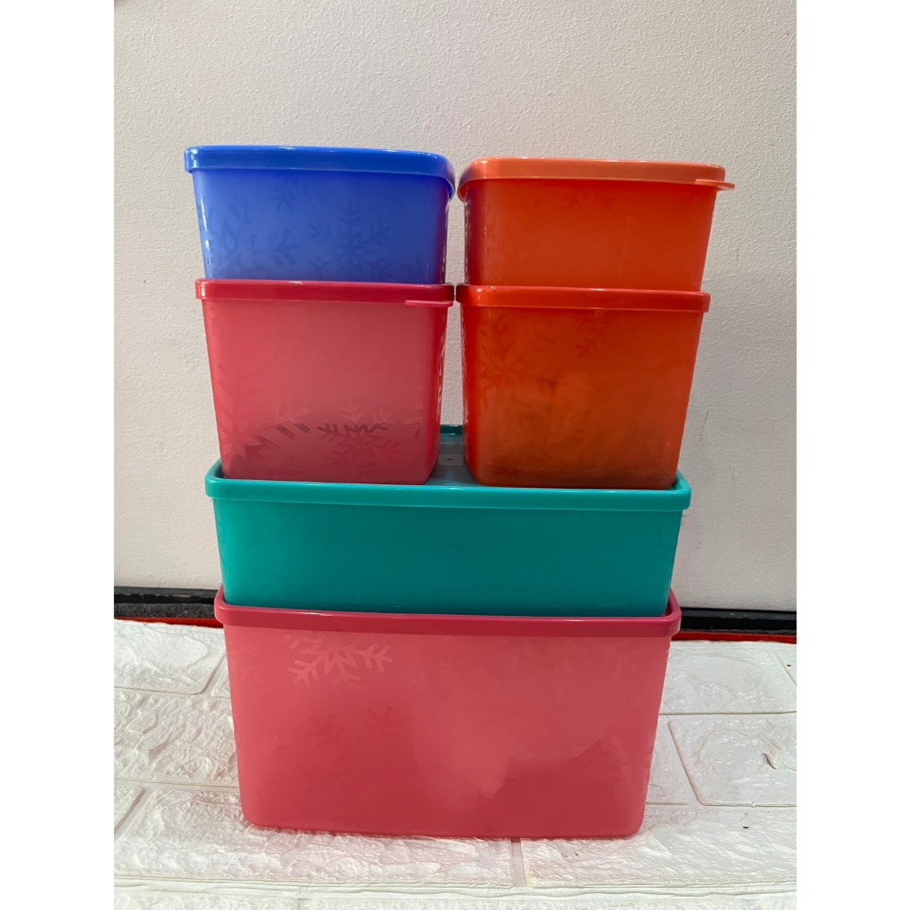 TupperwareSnowflake Square ROUND Set(6)
